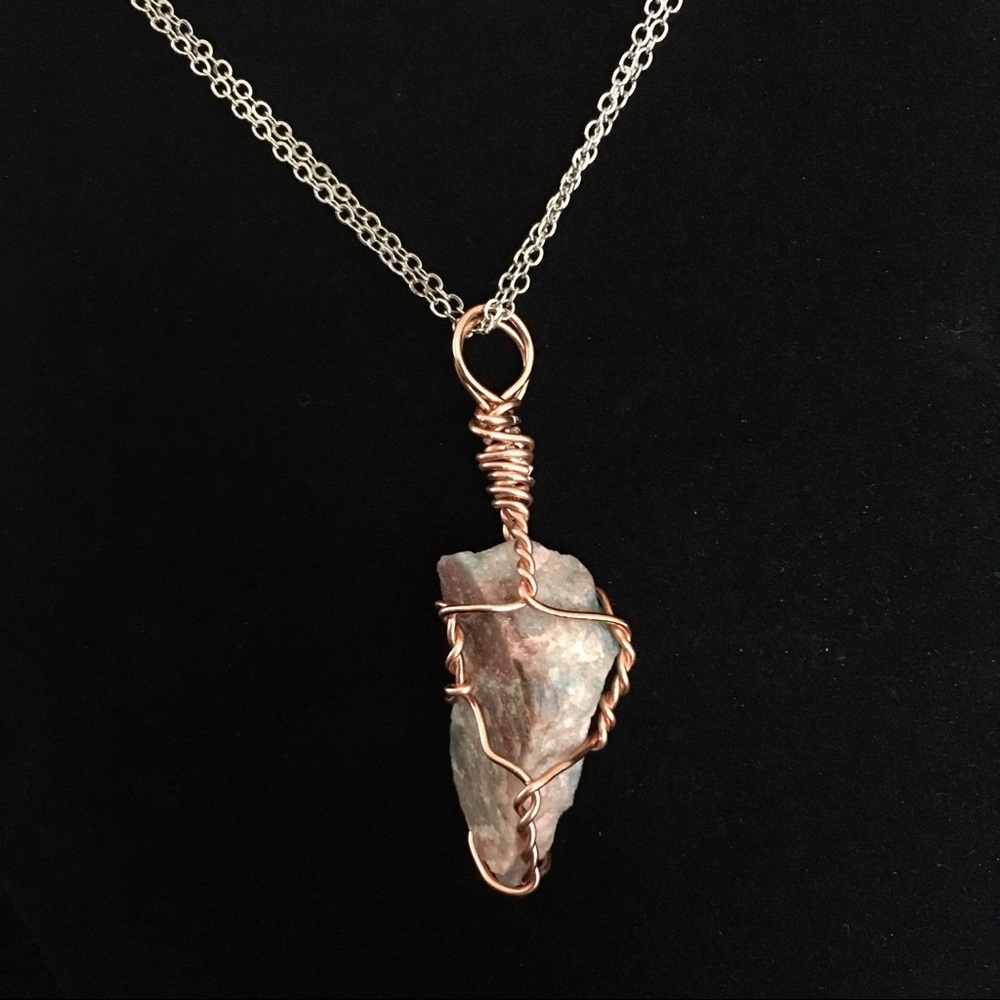 Wire Wrapped Stone on a Silver Tone Double Layer Chain Necklace